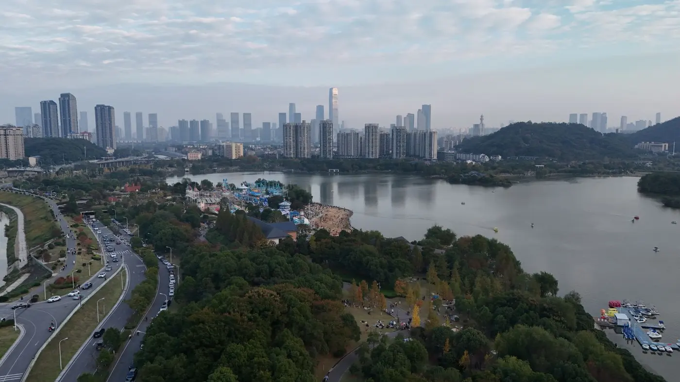 Meixi Lake gardens